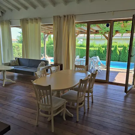 Villa Casablanca With Private Pool