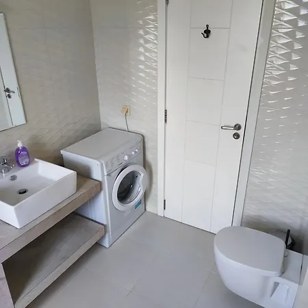 Casablanca With Private Pool Lozenec
