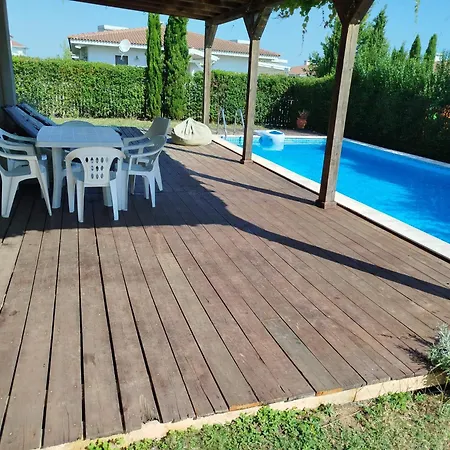 Vila Casablanca With Private Pool Lozenec