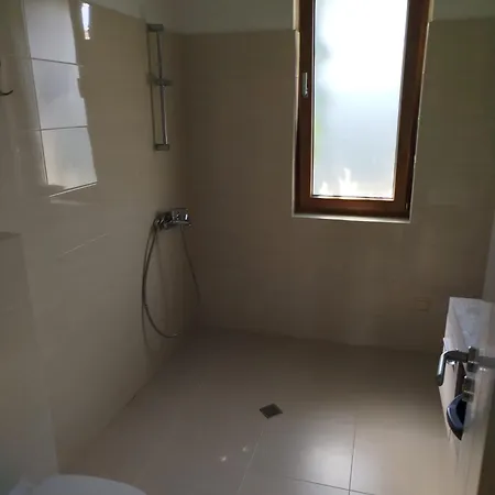 Casablanca With Private Pool Lozenec