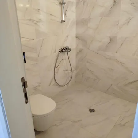 Vila Casablanca With Private Pool Lozenec